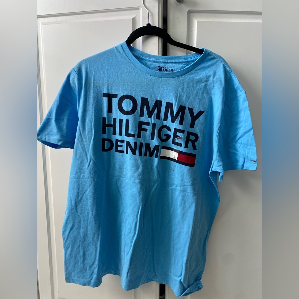 TOMMY TEE